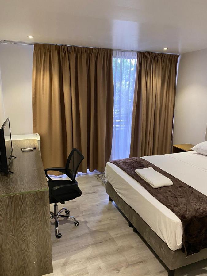 Hotel Ritzz ปารามารีโบ ภายนอก รูปภาพ